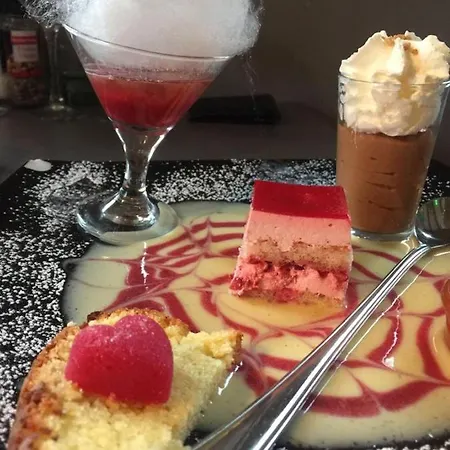 Camping Du Banel Hotel *